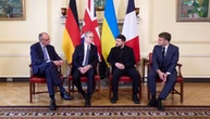 Лідери Британії, Франції та Німеччини зустрінуться із Зеленським для обговорення мирних перемовин - Bloomberg