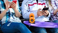 Канада хоче заборонити соцмережі для осіб віком до 16 років - ЗМІ
