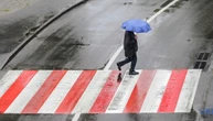 Україну завтра знову поливатимуть дощі, вдень до +23°