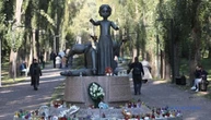 Меморіальний центр «Бабин Яр» передасть бібліотекам 10 тисяч книжок про Голокост