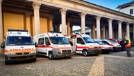 Українські громади в Італії передали на Батьківщину п’ять «швидких»