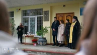 На Сумщині відкрили барельєф на честь загиблого захисника та скульптора Руслана Мовчана