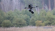 Сили оборони показали дуель FPV-дронів та російських бомберів