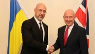 Шмигаль обговорив із Гілі реалізацію угоди про виробництво українських дронів