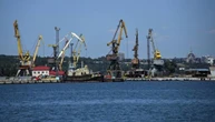 Російські загарбники вивезли через порт Маріуполя понад 36 тисяч тонн украденого зерна