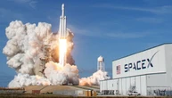 SpaceX планує запускати у космос щороку по 10 тисяч ракет
