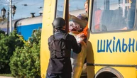 На Донеччині в зоні активних бойових дій залишаються 22,5 тисячі цивільних