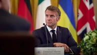 Макрон: Територіальні поступки може обговорювати лише Зеленський
