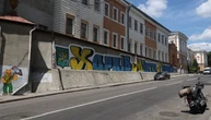 Життя на межі: як у прифронтових містах зберегти людей і бізнес
