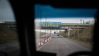 Військові РФ зранку обстріляли Херсон, є загиблий та поранені