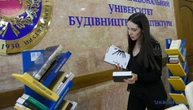 У Києві закладам вищої освіти передали іноземну навчальну літературу