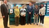 У Каїрі відкрили «Українську книжкову поличку»