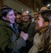La Sardegna di Todde: "Risposta ai manganelli". Spinta al campo largo: ora Calenda apre a Conte
