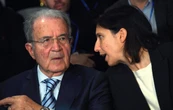 Prodi benedice Schlein: può essere la federatrice del centrosinistra