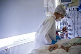 Muore per Covid contratto in ospedale. Giudice condanna azienda sanitaria a risarcire i parenti. “Sarà un importante precedente nazionale”