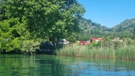 Elicottero precipita sul Lago Maggiore, un morto e tre feriti a Lesa (Novara)