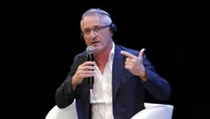 Dopo i casi De Luca e Nevo. Petizioni e boicottaggi. Il rischio del fanatismo