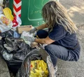 Abbandono rifiuti con auto (e motorino): la multa è una batosta, ecco quanto si rischia