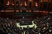 L’Italia al cospetto del Papa: Mattarella, la premier, la sinistra. La politica accoglie il nuovo Pontefice