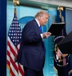 Dall’Ucraina ai dazi . Le metamorfosi di Trump. Il decisissimo re Tentenna