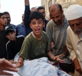 Gaza, strage infinita. Uccisi sei bambini in fila per l’acqua