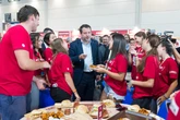 Salvini al Meeting di Rimini: “Priorità? Ponte e fisco”. Ma non incontra Giorgia Meloni