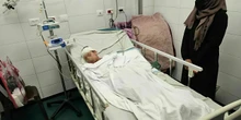Dall’inferno Gaza a Milano. L’arrivo del piccolo Adam: "Arti rotti e nervi lesionati"