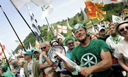 La Lega perde Pontida dopo 20 anni, nello storico feudo ora governa un civico: “Ma Bossi non si tocca”