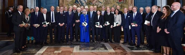 Al Quirinale i 25 Cavalieri del lavoro. Fra loro sei donne: è un record