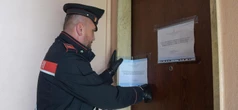 Femminicidio nel Milanese. La figlia fa arrestare il papà: "Venite, ha ucciso mamma"