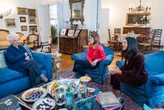 Antisemitismo, Metsola e Picierno a casa di Liliana Segre: “Lezione di resilienza per l’Europa”