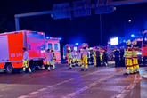 Furgone sulla folla al Pride di Berlino: “Andava a 80 km/h. Almeno un morto e numerosi feriti gravi”. In fuga un 21enne islamista