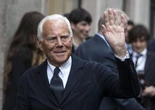 La lezione di Giorgio Armani, ultimo stilista-imprenditore: la moda può essere moderata e rivoluzionaria (e il lusso non urla)