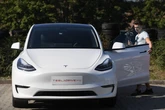 Tesla avvia l’era dei robotaxi: ad Austin primo test su strada. Quali sono vantaggi e limiti
