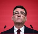 Inizia il dopo Starmer, Burnham leader Labour: "Sono pronto per il cambiamento"