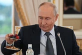 Zelensky scrive a Putin: “Incontriamoci per la pace”. E lo zar: “Vieni tu a Mosca”