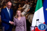 Merz al vertice con Meloni: “L’Italia abbia un ruolo. I rapporti con Roma sono ottimi”