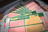 Quanto lo Stato si prende della maxi vincita al SuperEnalotto? Ecco la tassa sulla fortuna
