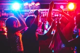 Studentessa spagnola di 20 anni violentata da un gruppo di ragazzi dopo la discoteca a Milano
