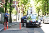 Dà fuoco al padre e lo brucia vivo: orrore in un appartamento a Cinisello Balsamo