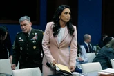 Usa, la direttrice degli 007 “costretta” a dimettersi. Cosa c’è dietro alla scelta di Tulsi Gabbard. Trump: “Ci mancherà”