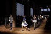 Miu Miu, dall’adolescenza all’età matura: la moda di Miuccia Prada per tutte le donne