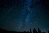 Stelle cadenti di fine aprile: è la notte delle Bootidi di primavera. Cosa sono e quando vederle
