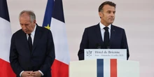 Parigi nel caos. Bayrou dimissionario. La Francia è senza premier