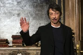 Il “nuovo” Balenciaga reinventa l’antico: Pierpaolo Piccioli (al debutto) riscopre la leggerezza