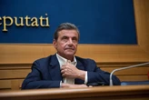 Calenda: “Schlein succube di Conte. L’alleanza in Toscana l’ha rotta Giani: il Pd si è inchinato ai Cinque Stelle”
