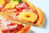 Pizza all’ananas? Lo chef inglese dice sì, ma devi pagare 145 euro