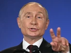 Generale Tricarico: “L’incontro Trump-Putin? Tre dilettanti contro tre professionisti”. E lo zar sorride
