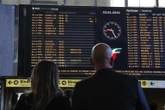 Treni, guasto sulla linea dell’Alta velocità Napoli-Roma. Caos e maxi ritardi a Termini