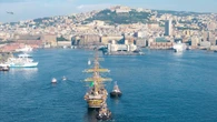 La nave scuola Amerigo Vespucci torna a Napoli: fascino e storia della Marina Militare
